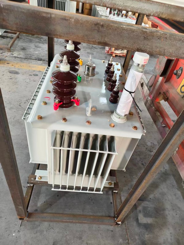 S13‑1000kVA <a href='https://luqu.xdbyq.cn/youjinshi/' target='_blank' title='碌曲油浸式变压器'><strong>碌曲油浸式变压器</strong></a> 大型厂区 S13 碌曲碌曲碌曲油浸式变压器 S13‑1000kVA 碌曲碌曲碌曲油浸式变压器 大型厂区 S13 碌曲碌曲碌曲油浸式变压器